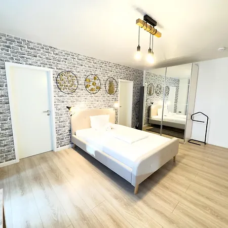 Апартаменты Business Altstadt