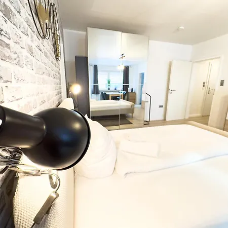 Business Altstadt Apartment *