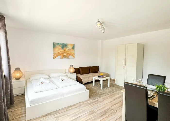 Business Altstadt Apartment *